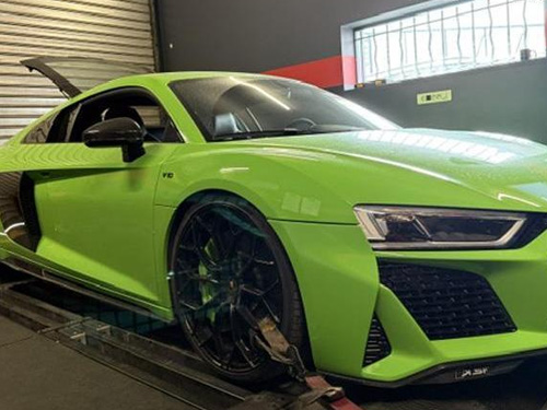 AUDI R8 BI-TURBO 4s 2018